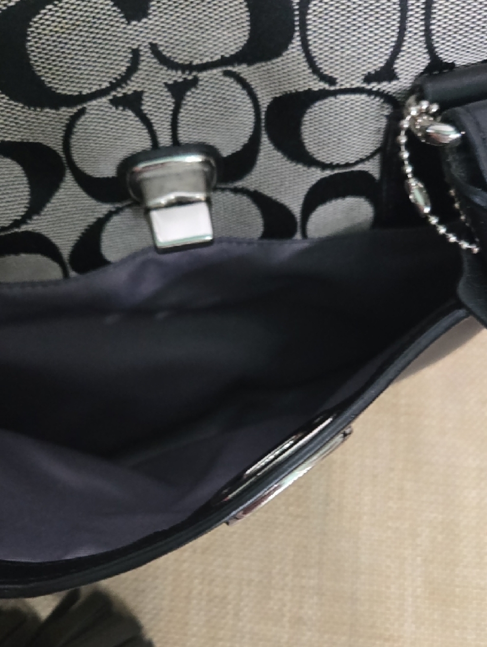 Coach Legacy Signature Chelsea Carryall - Picture 13 of 15